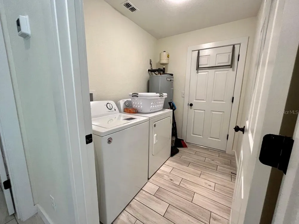 7710 NW 14TH STREET ocala, FL 34482