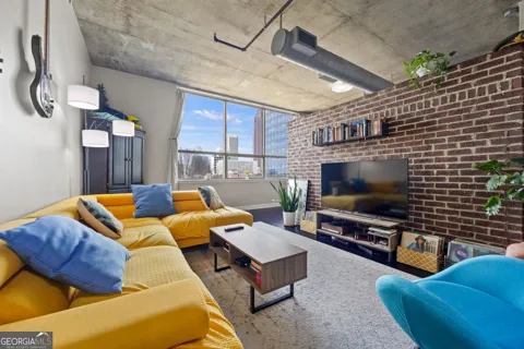 115 W Peachtree PL NW