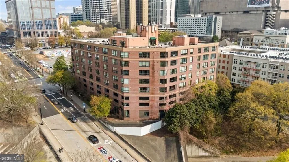 115 W Peachtree PL NW Atlanta, GA 30313
