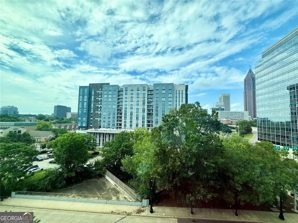 115 W Peachtree PL NW Atlanta, GA 30313