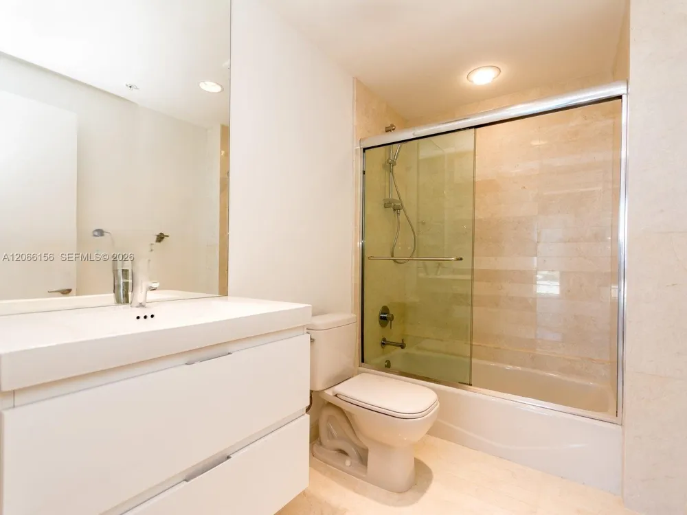 17301 Biscayne Blvd #1004 North Miami Beach, FL 33160