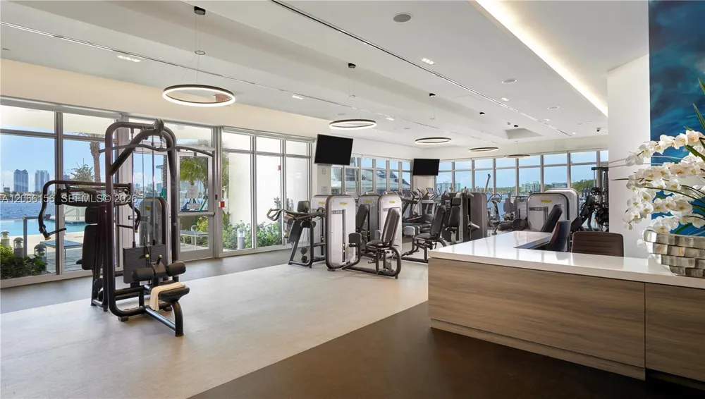 17301 Biscayne Blvd #1004 North Miami Beach, FL 33160