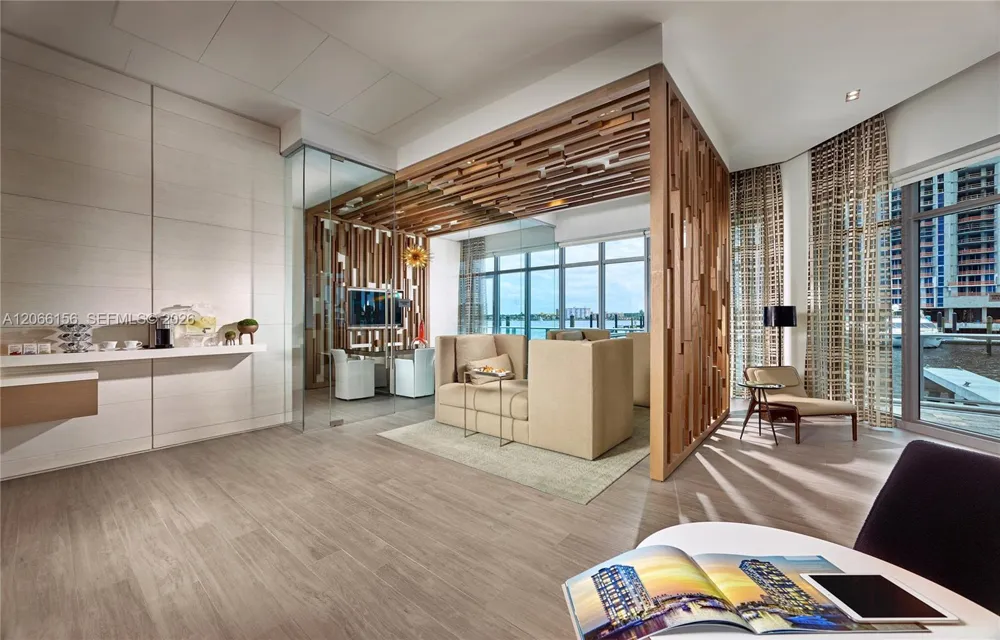 17301 Biscayne Blvd #1004 North Miami Beach, FL 33160