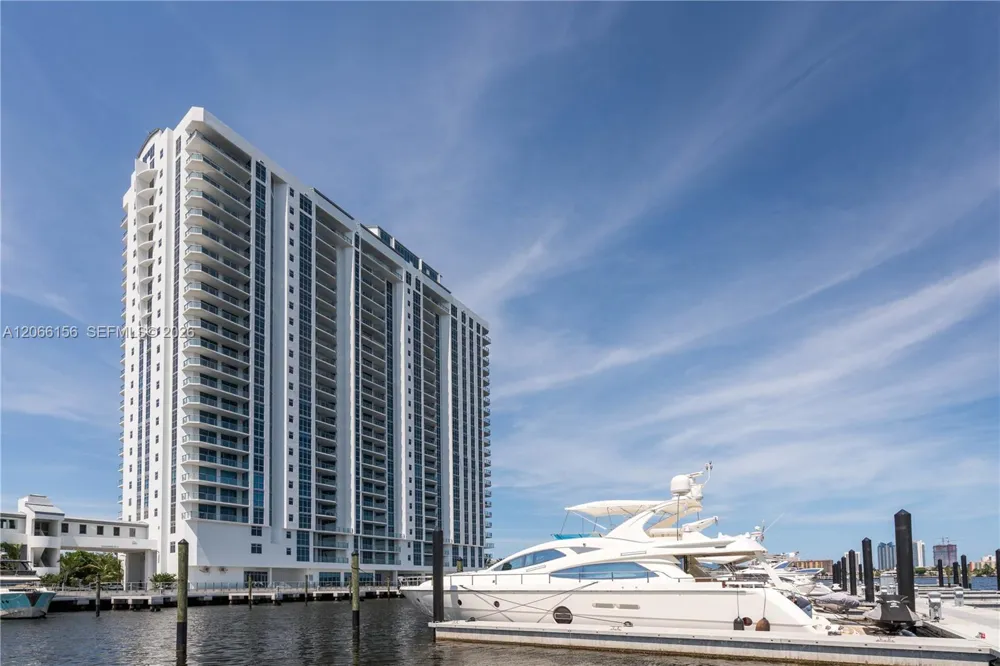 17301 Biscayne Blvd #1004 North Miami Beach, FL 33160