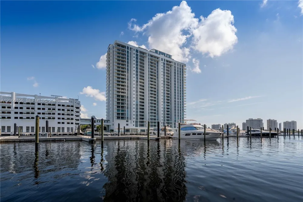 17301 Biscayne Blvd #1004 North Miami Beach, FL 33160