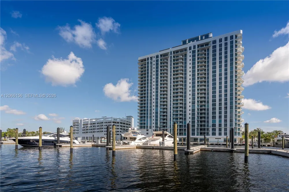 17301 Biscayne Blvd #1004 North Miami Beach, FL 33160
