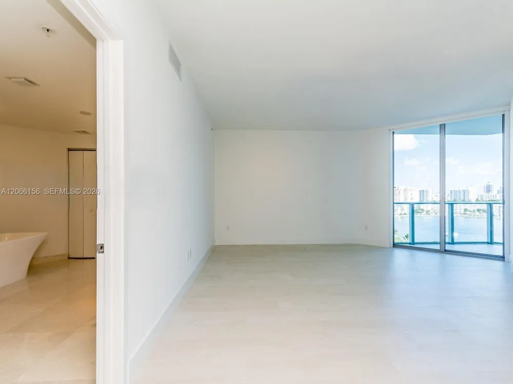 17301 Biscayne Blvd #1004 North Miami Beach, FL 33160