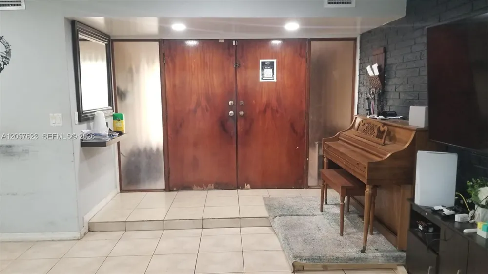 6729 Arbor Dr Miramar, FL 33023