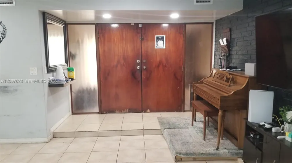 6729 Arbor Dr Miramar, FL 33023