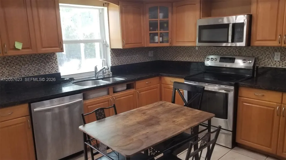 6729 Arbor Dr Miramar, FL 33023