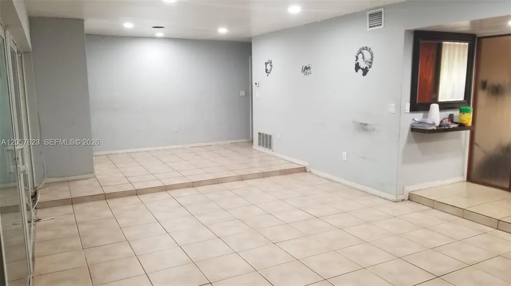 6729 Arbor Dr Miramar, FL 33023