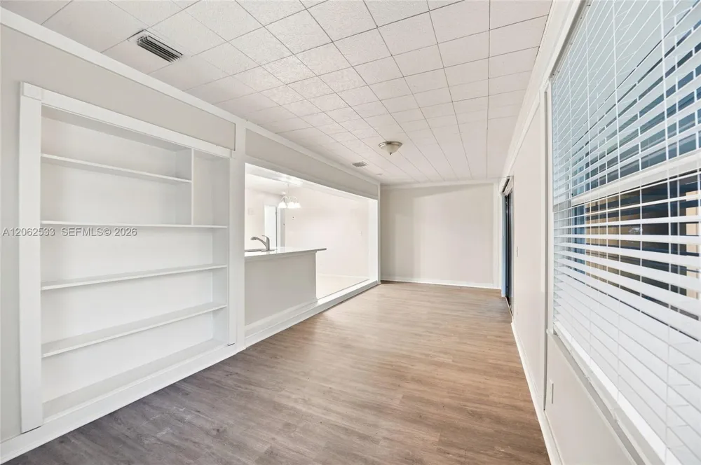 365 NW Curtis St Port St. Lucie, FL 34983