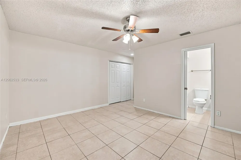 365 NW Curtis St Port St. Lucie, FL 34983