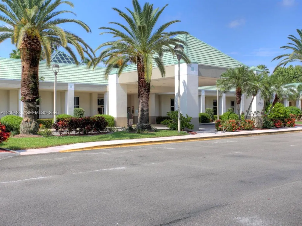2504 Antigua Ter #H3 Coconut Creek, FL 33066