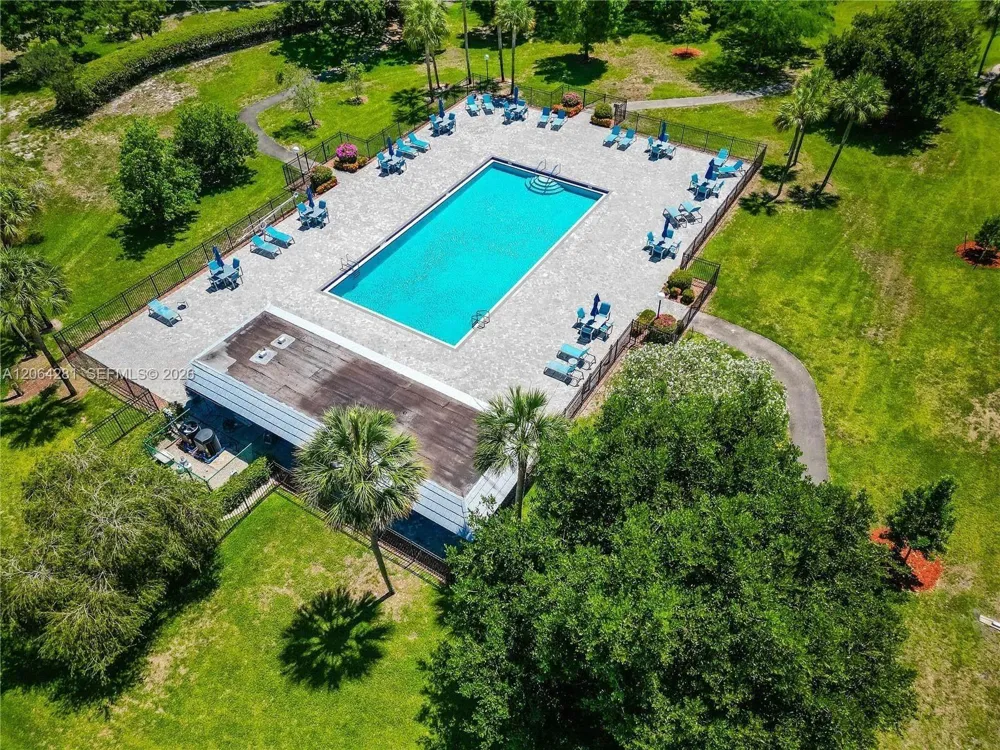 2504 Antigua Ter #H3 Coconut Creek, FL 33066