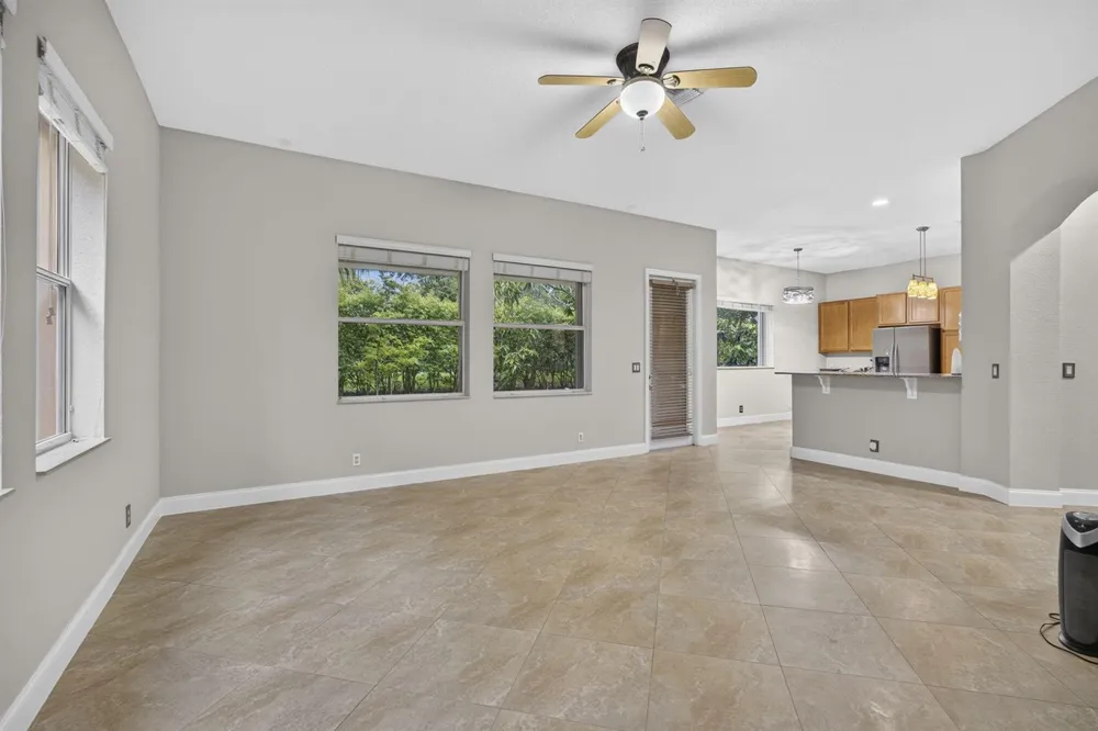 742 Cresta Circle West Palm Beach, FL 33413