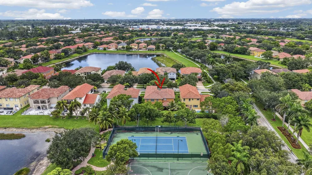 742 Cresta Circle West Palm Beach, FL 33413