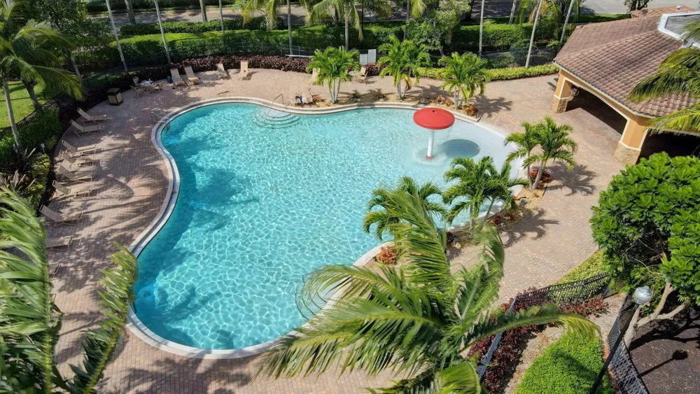742 Cresta Circle West Palm Beach, FL 33413