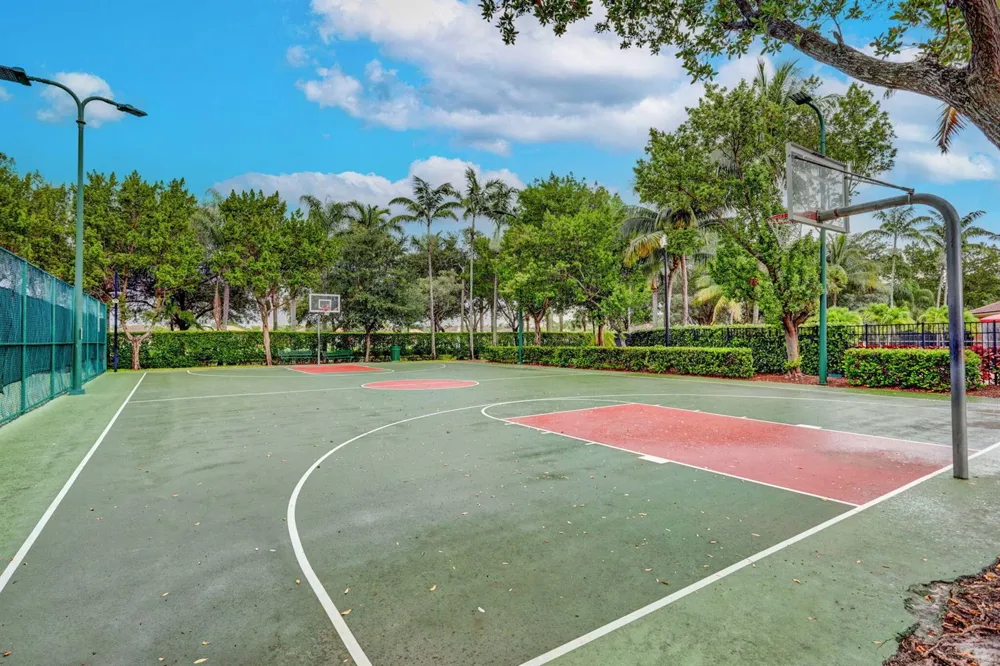 742 Cresta Circle West Palm Beach, FL 33413