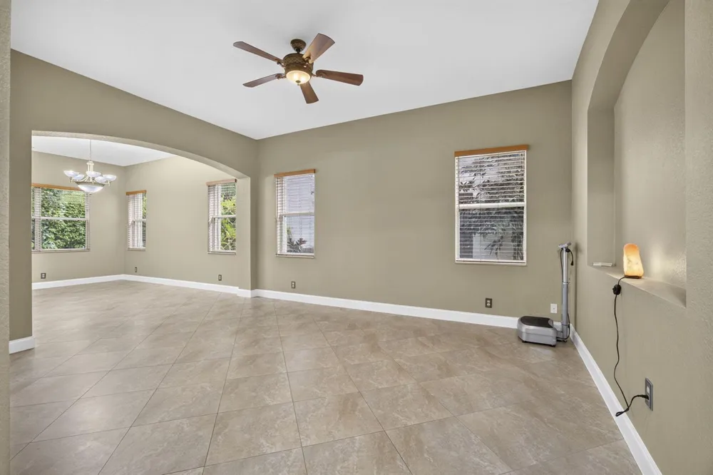 742 Cresta Circle West Palm Beach, FL 33413