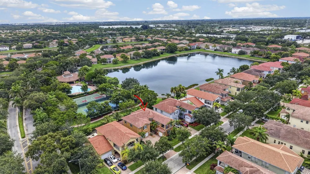 742 Cresta Circle West Palm Beach, FL 33413
