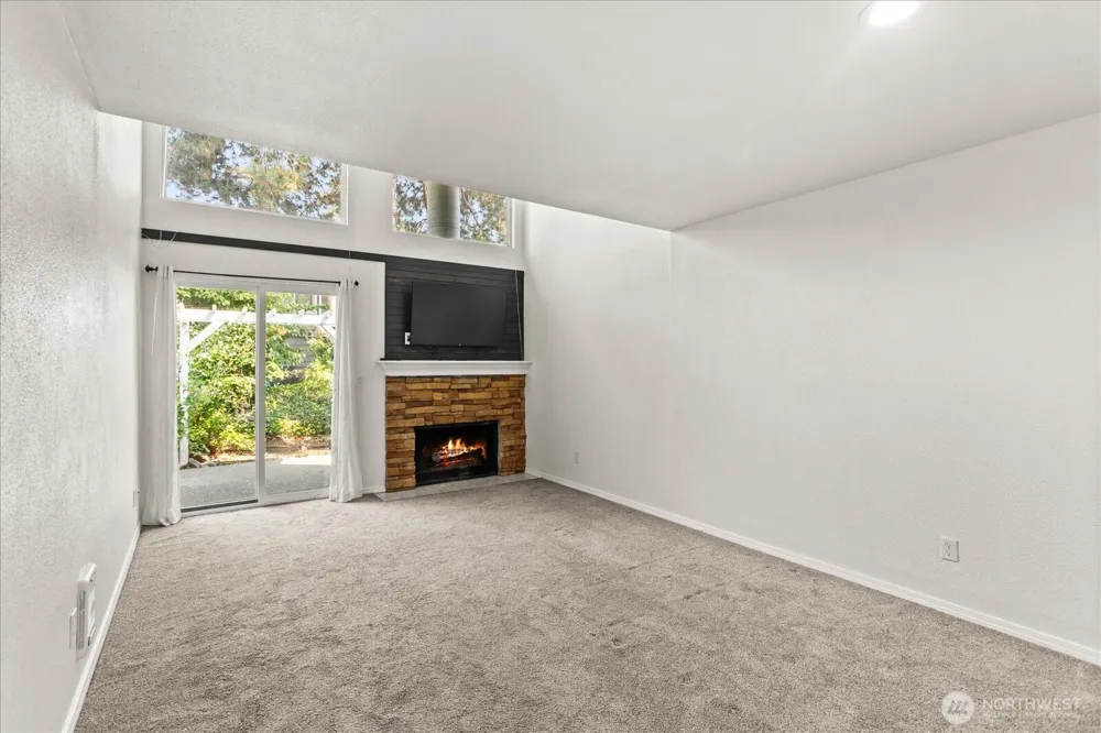 826 Pike Street NE #C8 Auburn, WA 98002