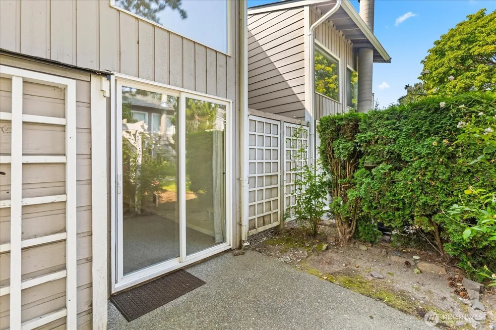 826 Pike Street NE #C8 Auburn, WA 98002