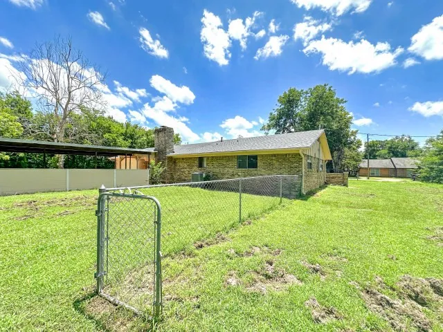 120 W Deport Street Detroit, TX 75436
