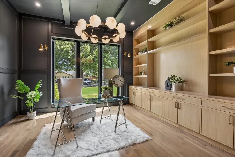 3807 Pallos Verdas Drive Dallas, TX 75229