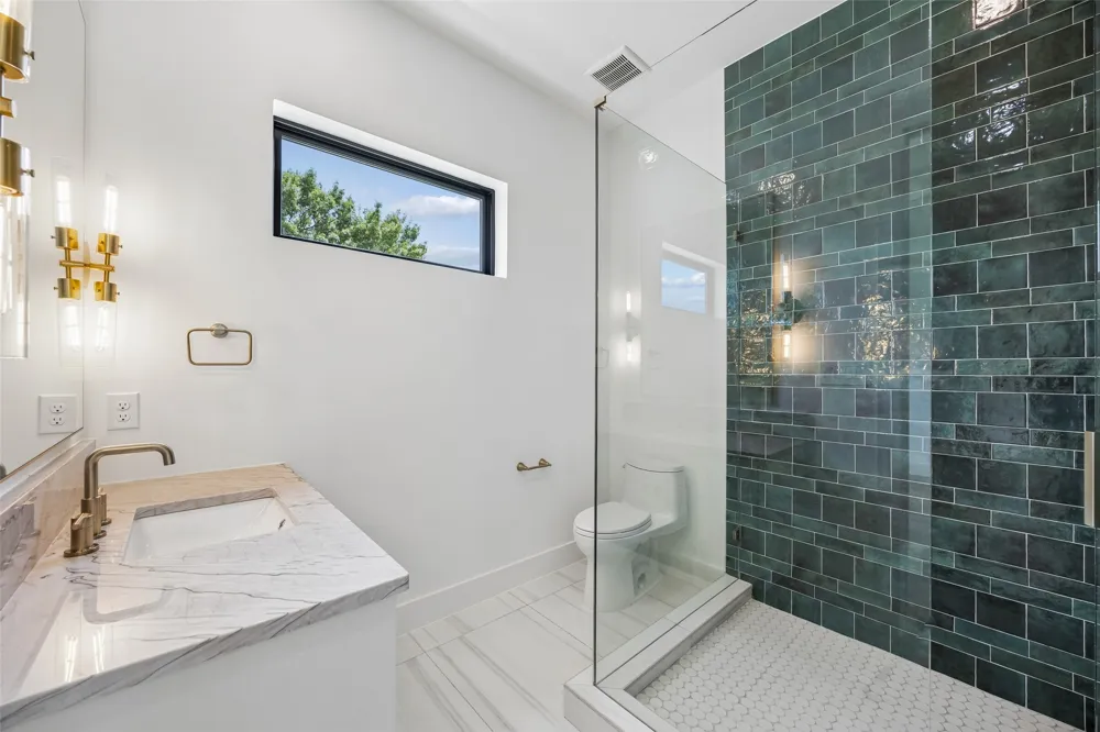 3807 Pallos Verdas Drive Dallas, TX 75229