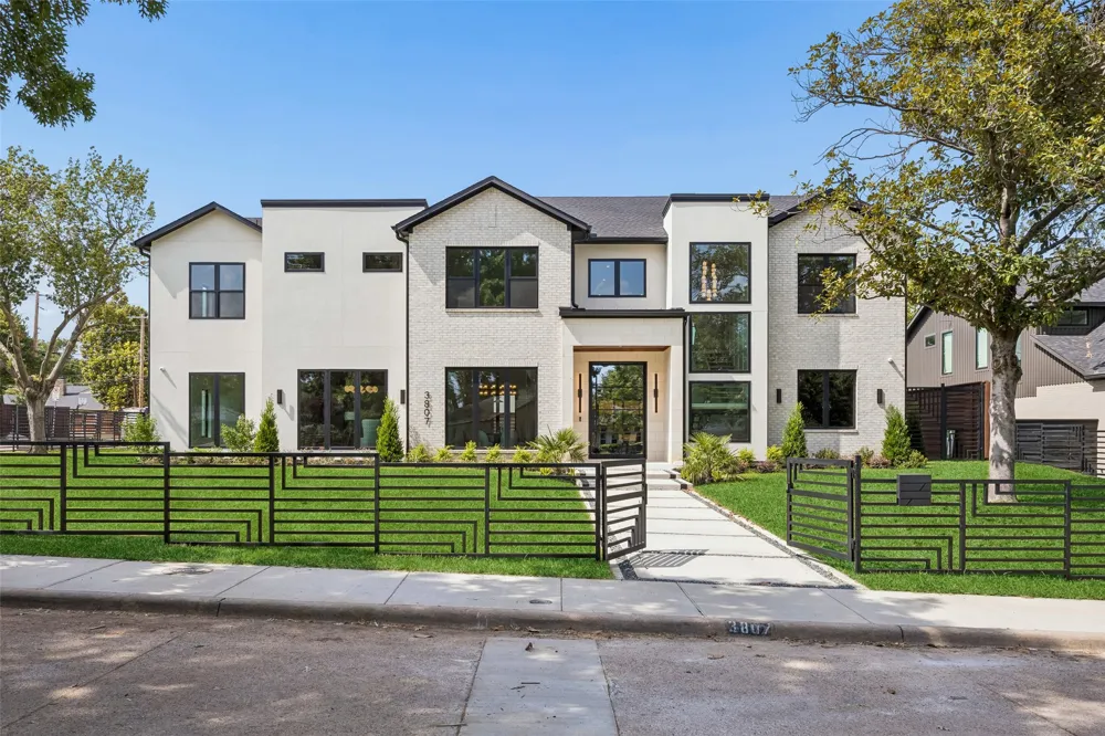 3807 Pallos Verdas Drive Dallas, TX 75229