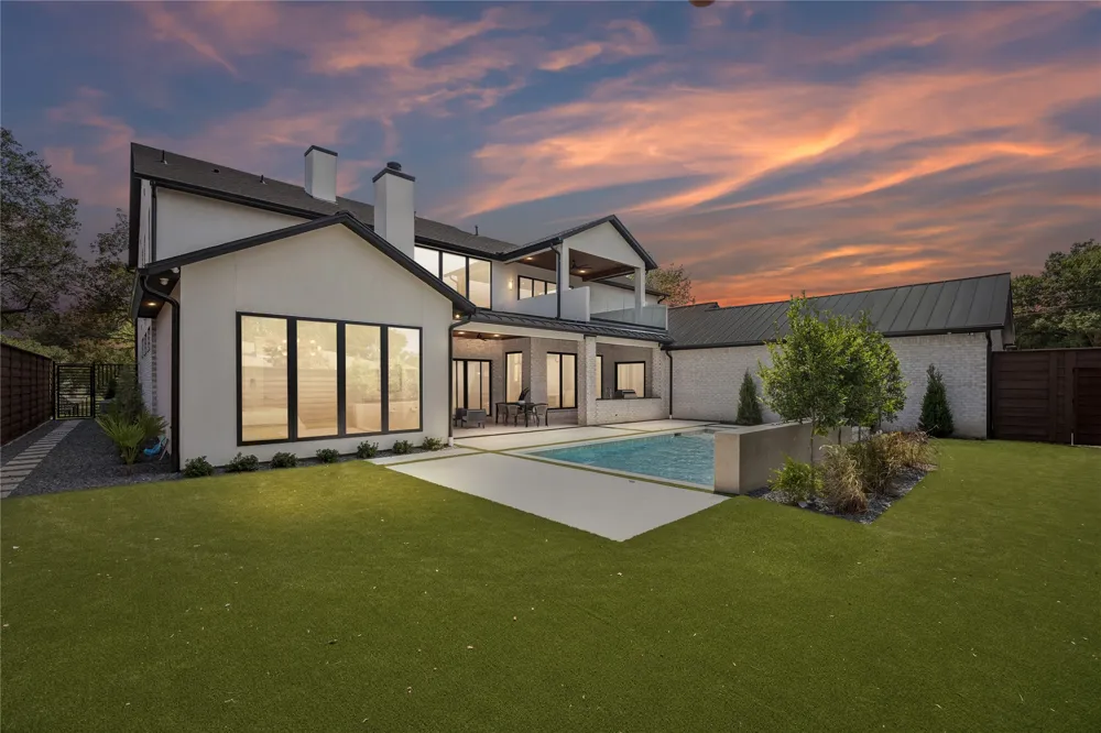3807 Pallos Verdas Drive Dallas, TX 75229