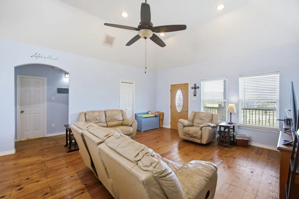2426 Sand Bar Lane Crystal Beach, TX 77650
