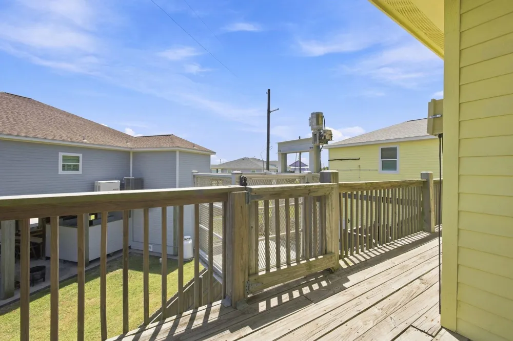 2426 Sand Bar Lane Crystal Beach, TX 77650
