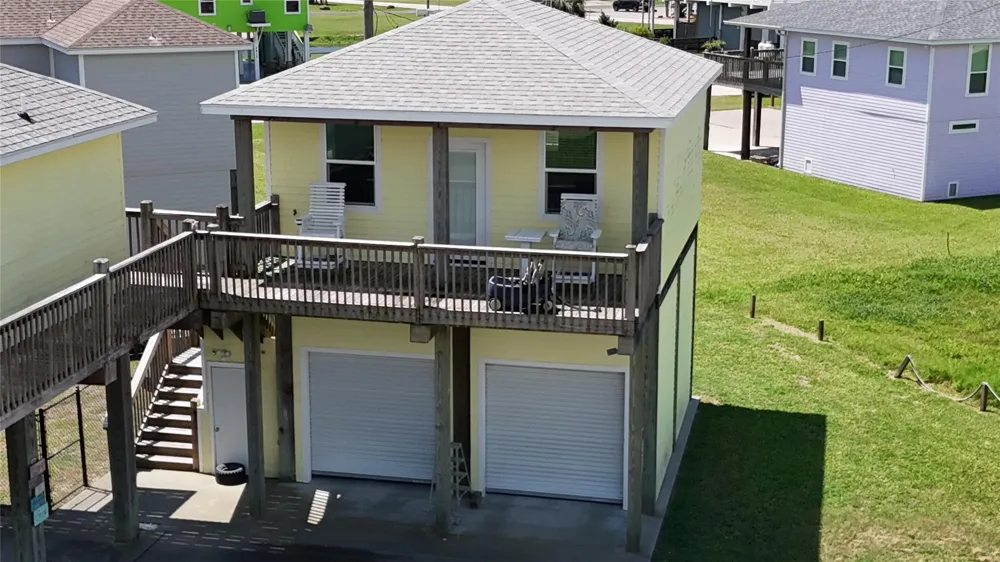 2426 Sand Bar Lane Crystal Beach, TX 77650