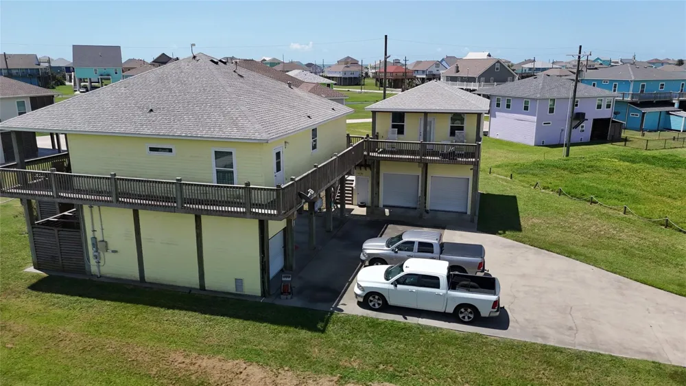 2426 Sand Bar Lane Crystal Beach, TX 77650