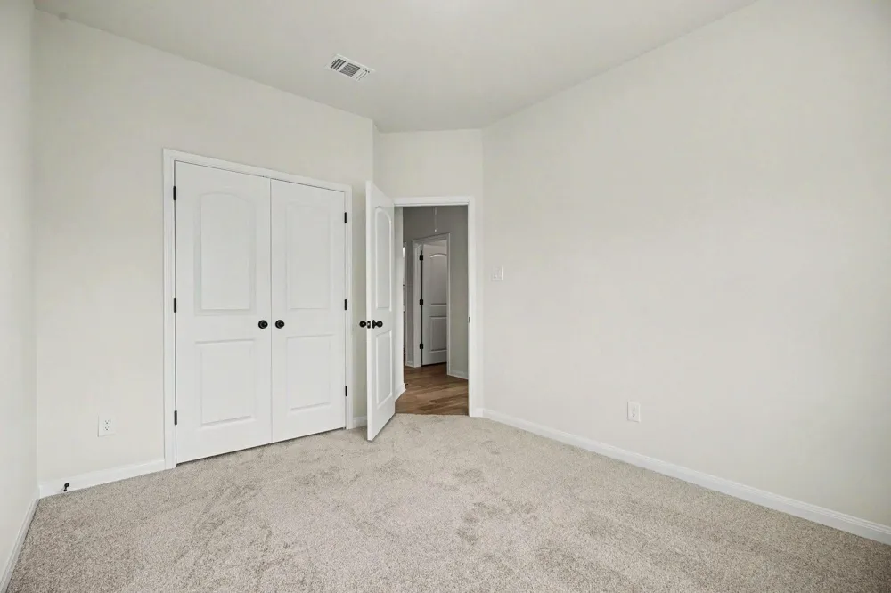 6 Cattle Dr Bay City, TX 77414