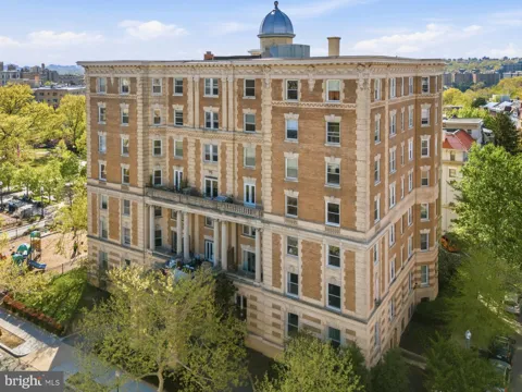 1851 COLUMBIA ROAD NW #401