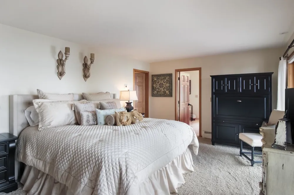4595 NE Torch Lake Drive Torch Lake Township, MI 49622