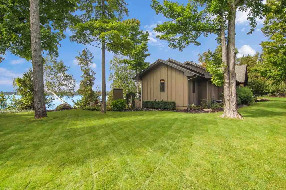 4595 NE Torch Lake Drive Torch Lake Township, MI 49622