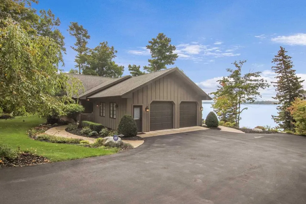 4595 NE Torch Lake Drive Torch Lake Township, MI 49622