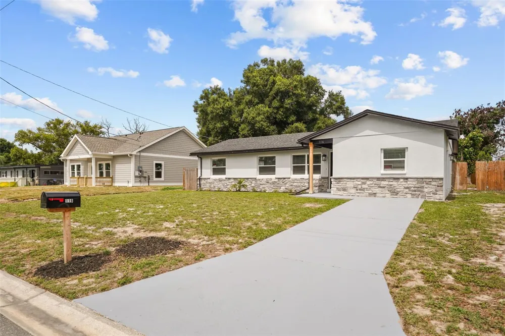 116 HARBOR DRIVE Winter Haven, FL 33881