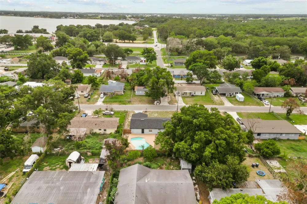 116 HARBOR DRIVE Winter Haven, FL 33881
