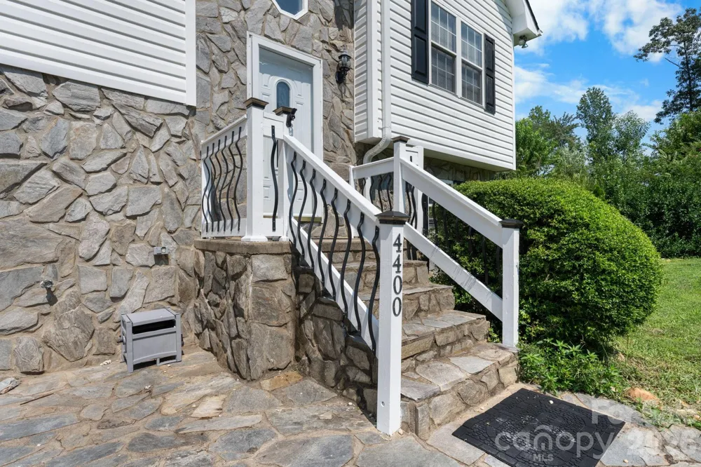 4400 Willowood Drive Morganton, NC 28655