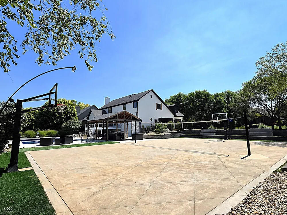 1258 Soaring Eagle Drive Greenwood, IN 46143