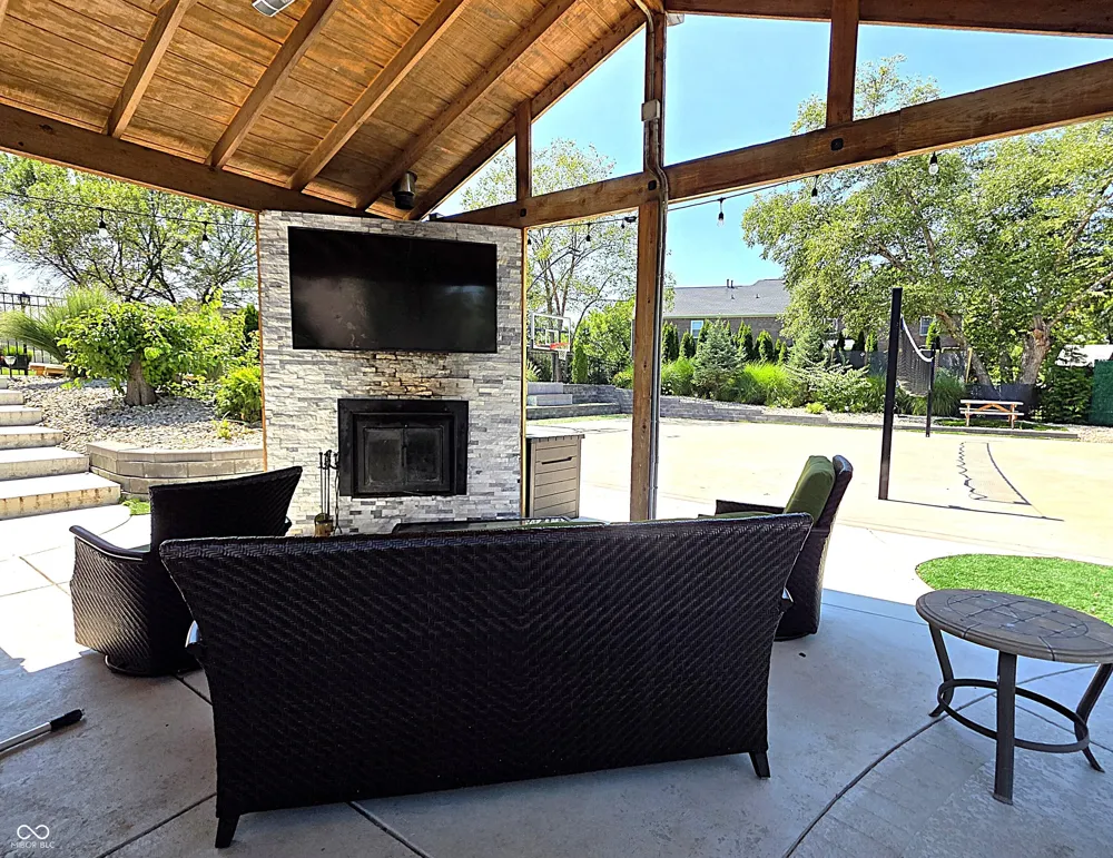 1258 Soaring Eagle Drive Greenwood, IN 46143