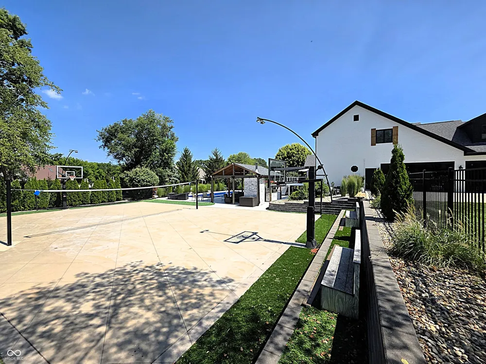 1258 Soaring Eagle Drive Greenwood, IN 46143