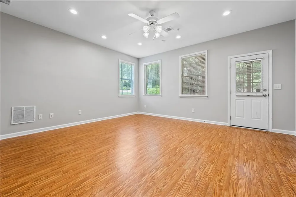 4721 Creekside Villas Way SE Smyrna, GA 30082