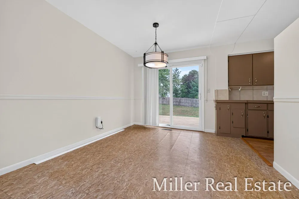 1221 Hanover Street Hastings, MI 49058