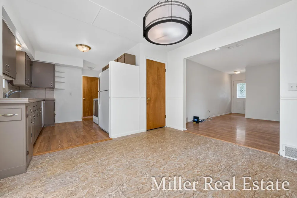 1221 Hanover Street Hastings, MI 49058
